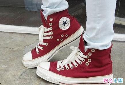 最新帆布鞋爆料图片,揭秘最新帆布鞋设计亮点  第3张 最新帆布鞋爆料图片,揭秘最新帆布鞋设计亮点  第3张